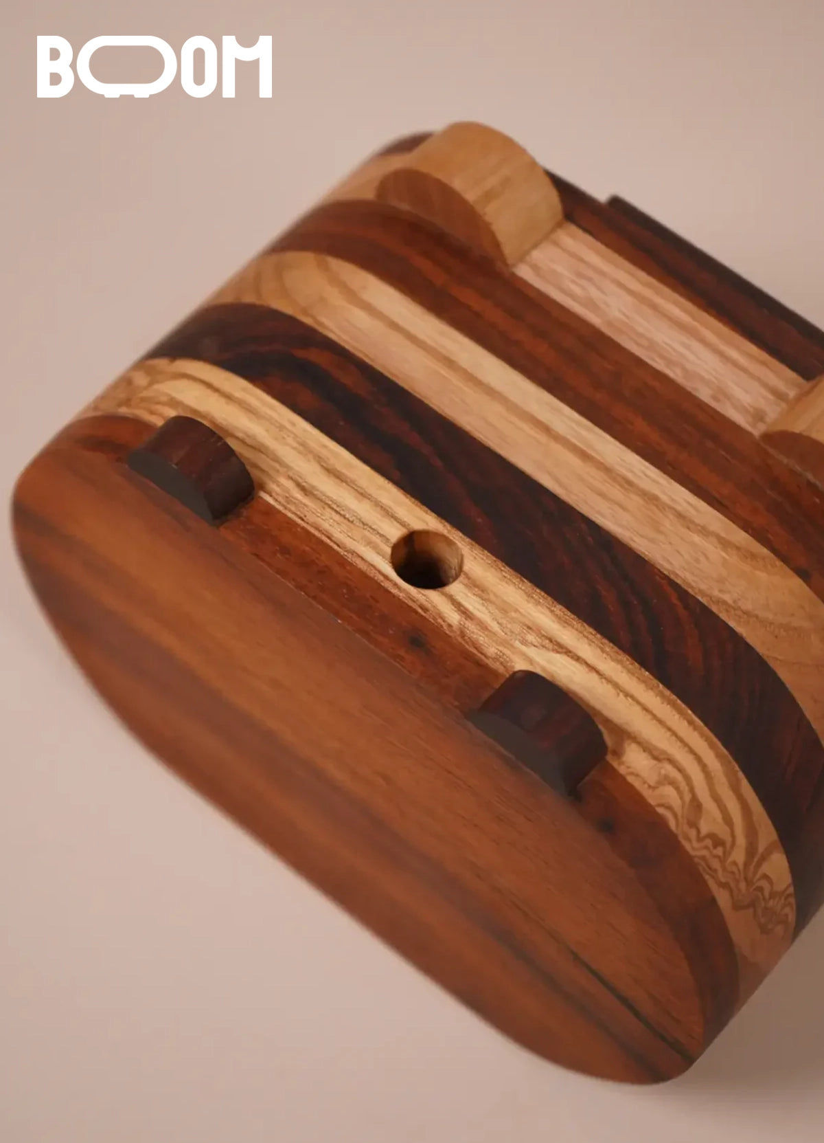 Boom - Smartphone Holder & Amplifier